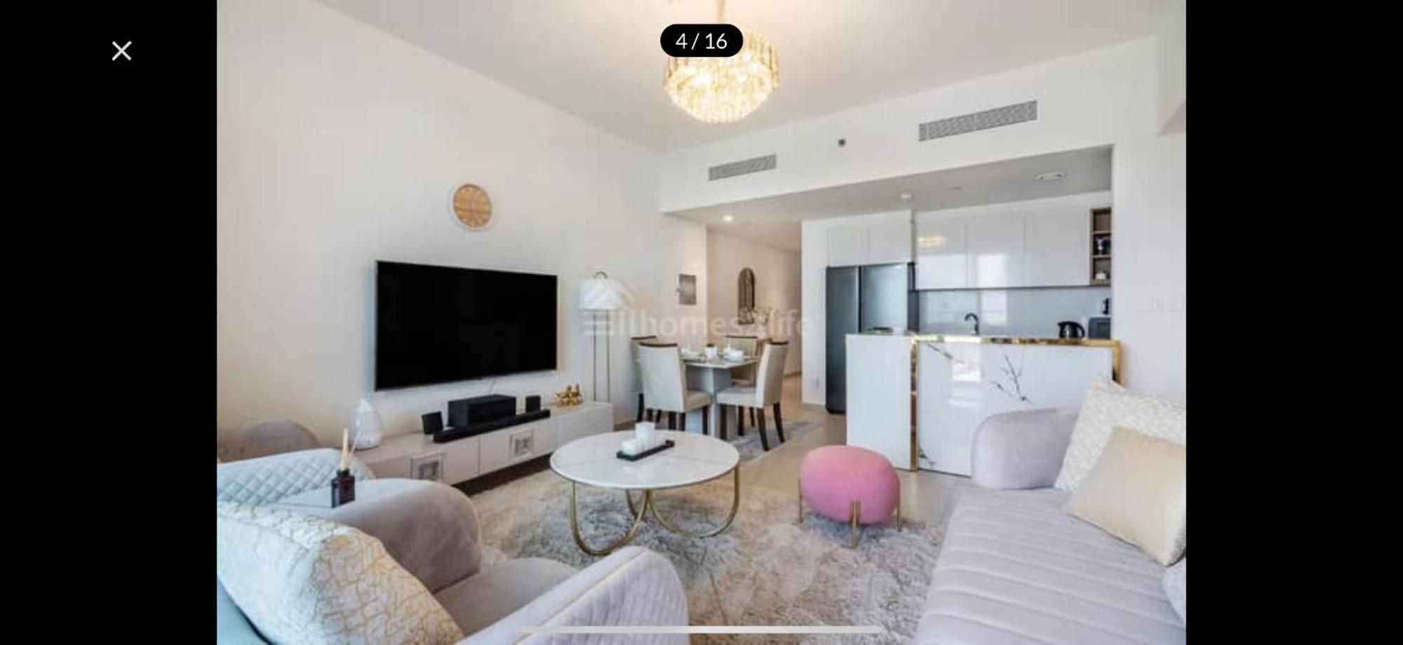Luxurious Downtown Views 2 Bedrooms Apartment *